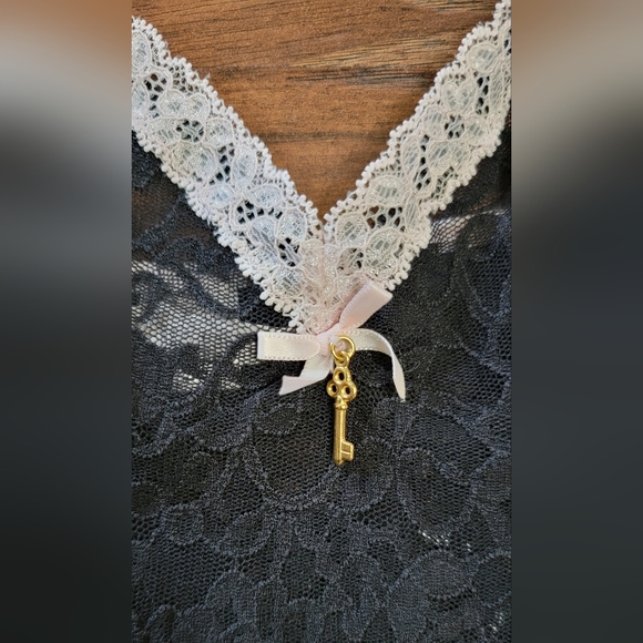 Victoria's Secret Vintage Lingerie Intimate Sleepwear Nightie Lace Size Small - Picture 5 of 10